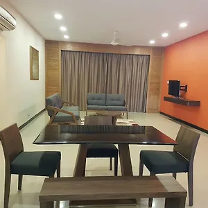 https://aranda-country-club.singapore-best-hotels.net